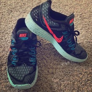 NIKE Lunar Tempo 6.5
